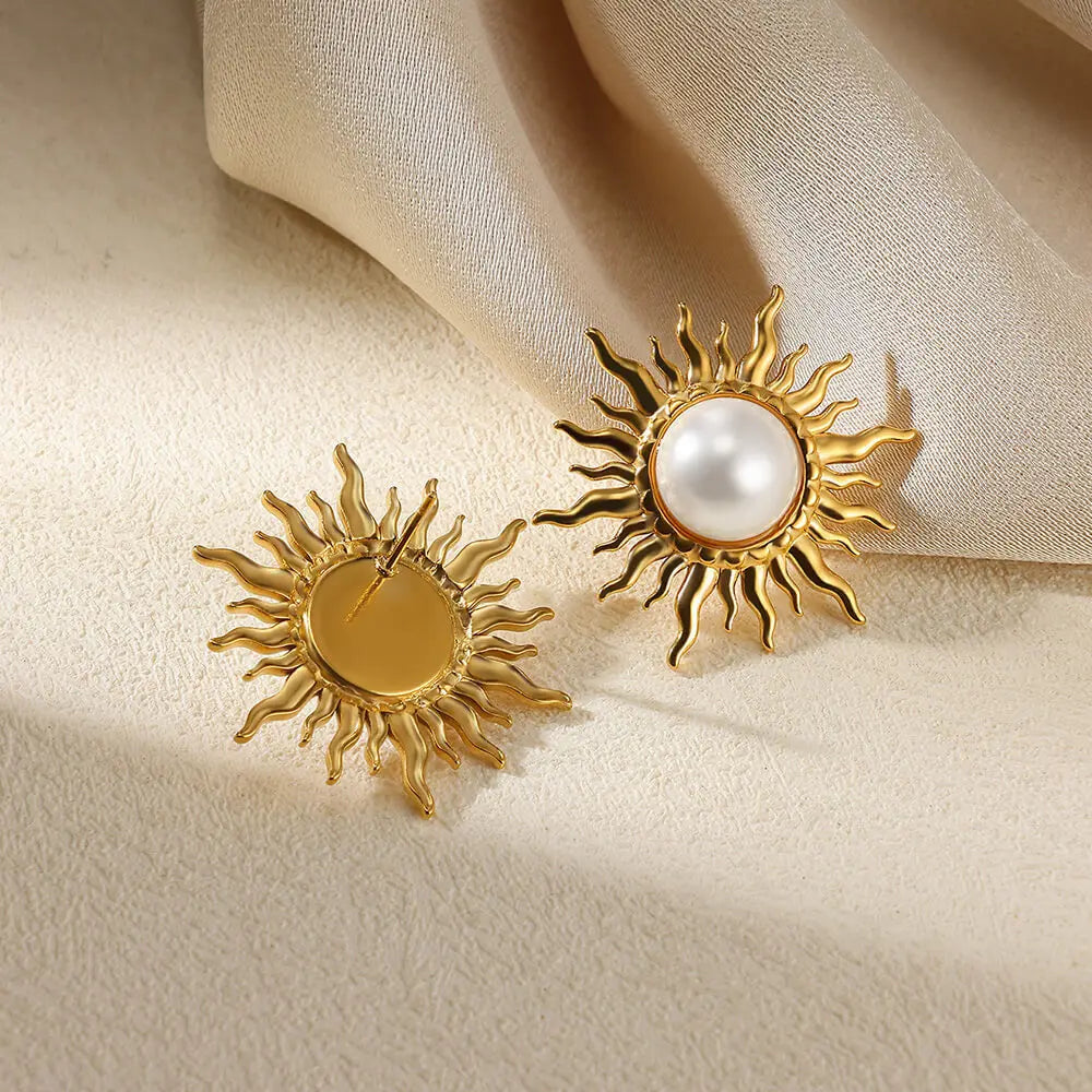 Sun Fan-Shaped Stud