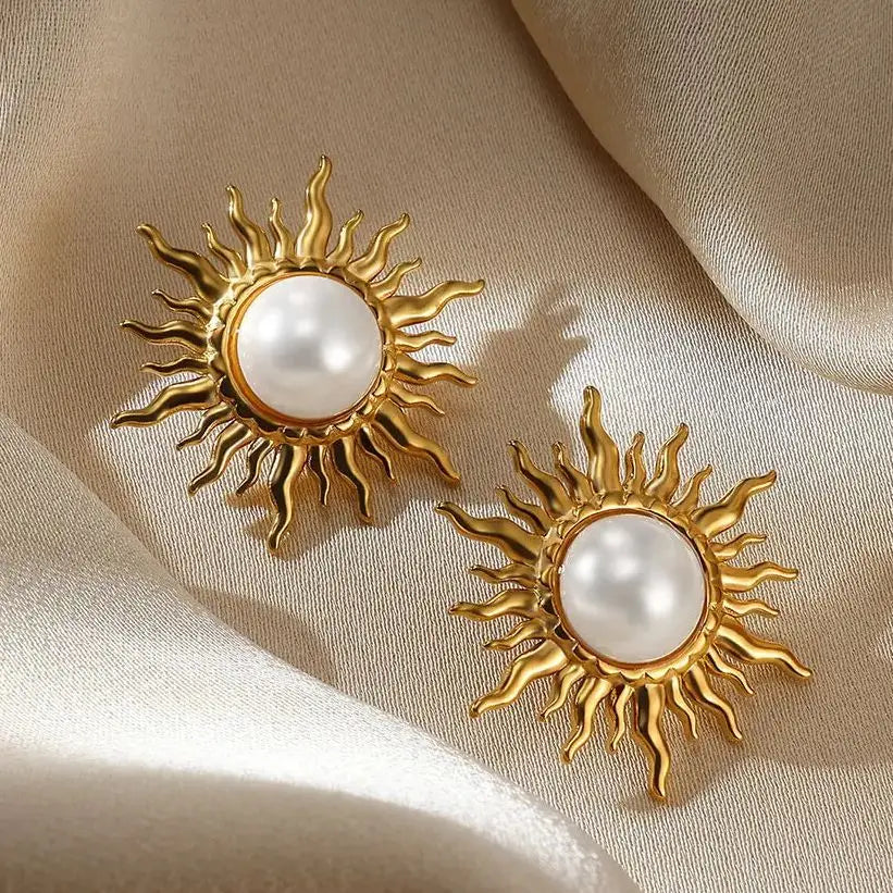 Sun Fan-Shaped Stud