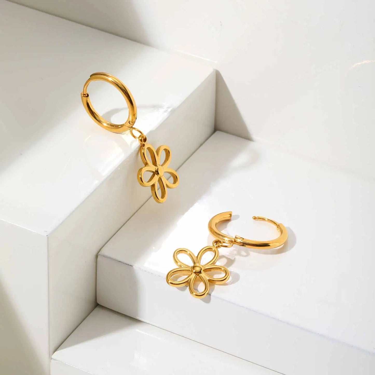 Chic Geometric Hollow Flower Drop