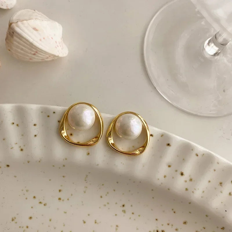 Organic Pearl Stud
