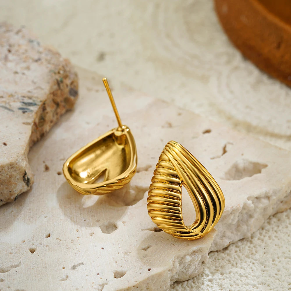 Vintage Water Drop Stud
