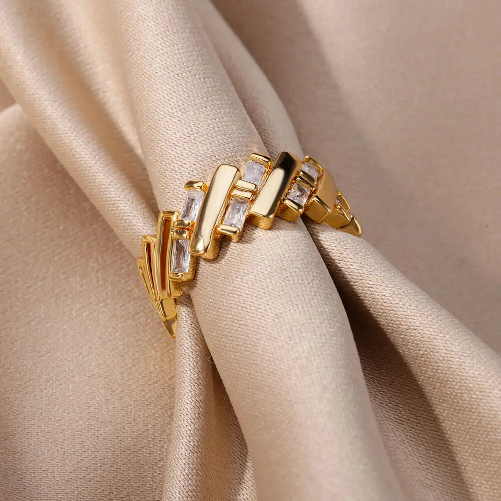 Gold Geometric Crystal Link