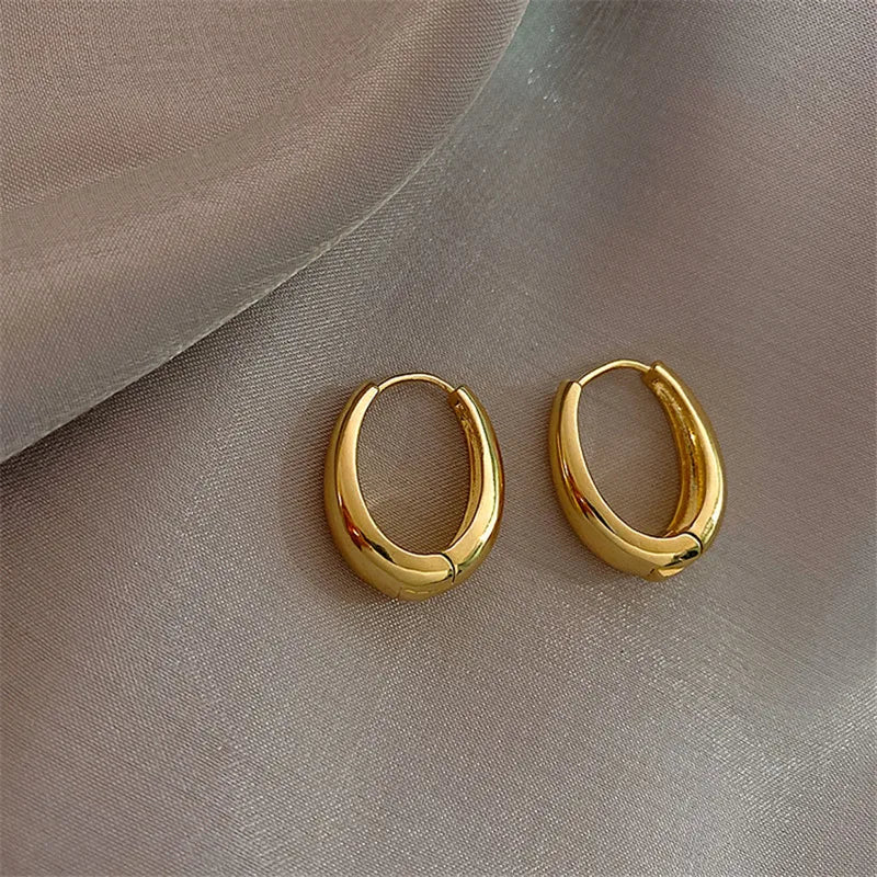 Classic Gold Hoop